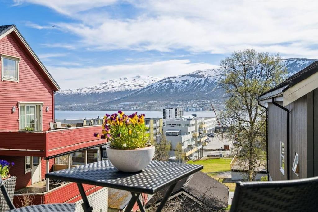 Cozy Little House In Tromso City מראה חיצוני תמונה